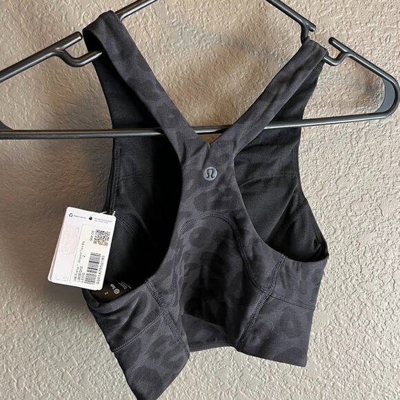 New Lululemon Everlux Jacquard Train Bra Leopardo Graphite Grey Black Size 2 - Picture 2 of 4